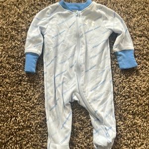 Under Armour Logo Allover Print Sleep‎ & Play Sleeper